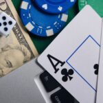 Smart Players Choose Online Gambling.